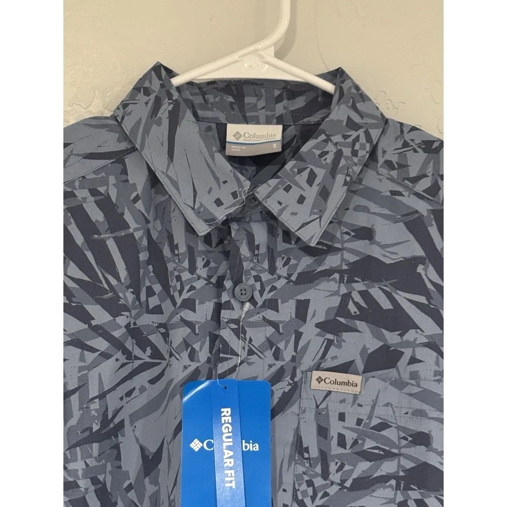 NEW Men's Size Small Columbia Rogers Peak Printed Short Sleeve Shirt XM8259-449